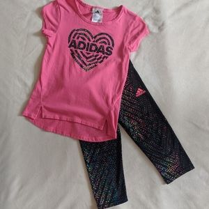 ADIDAS Toddler Girls Capri and Heart Logo Tee Set